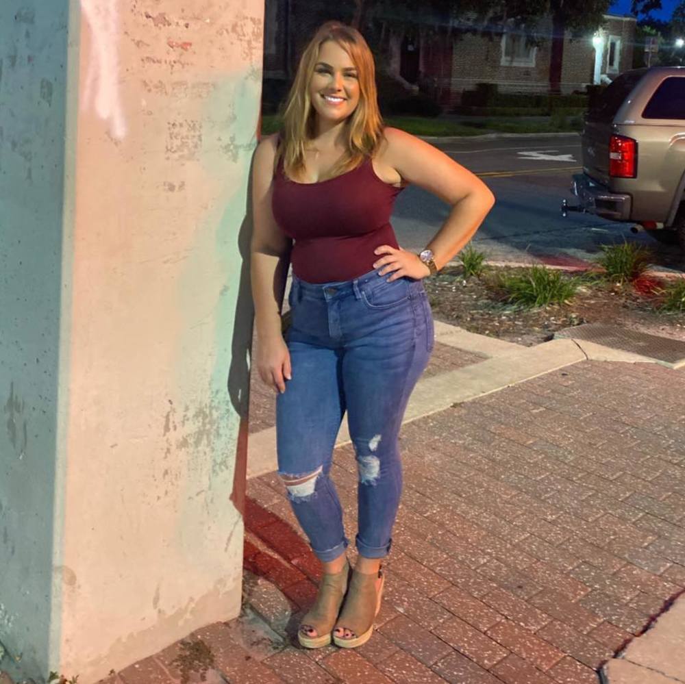 Meet your Posher, Danielle